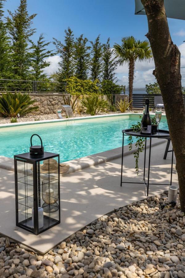 Villa Adriatic, Apartment Rebecca With Heated Swimming Pool, Sew View, Childrens Playground Ičići Eksteriør billede